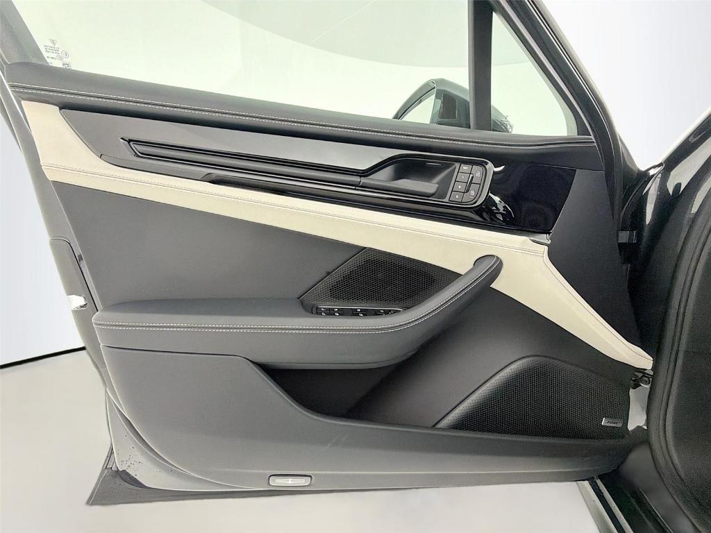 new 2026 Porsche Panamera car