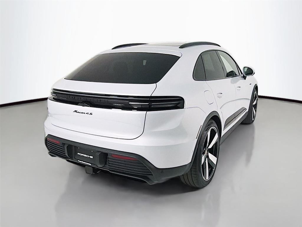 new 2025 Porsche Macan car