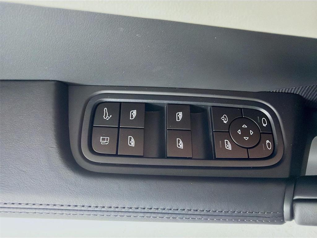 new 2026 Porsche Cayenne car