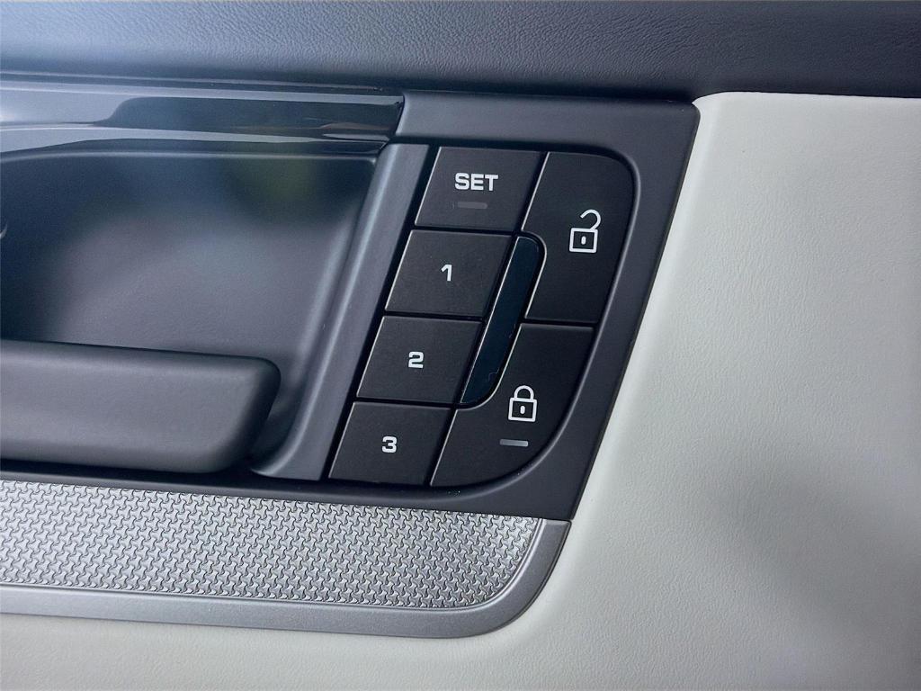 new 2026 Porsche Cayenne car