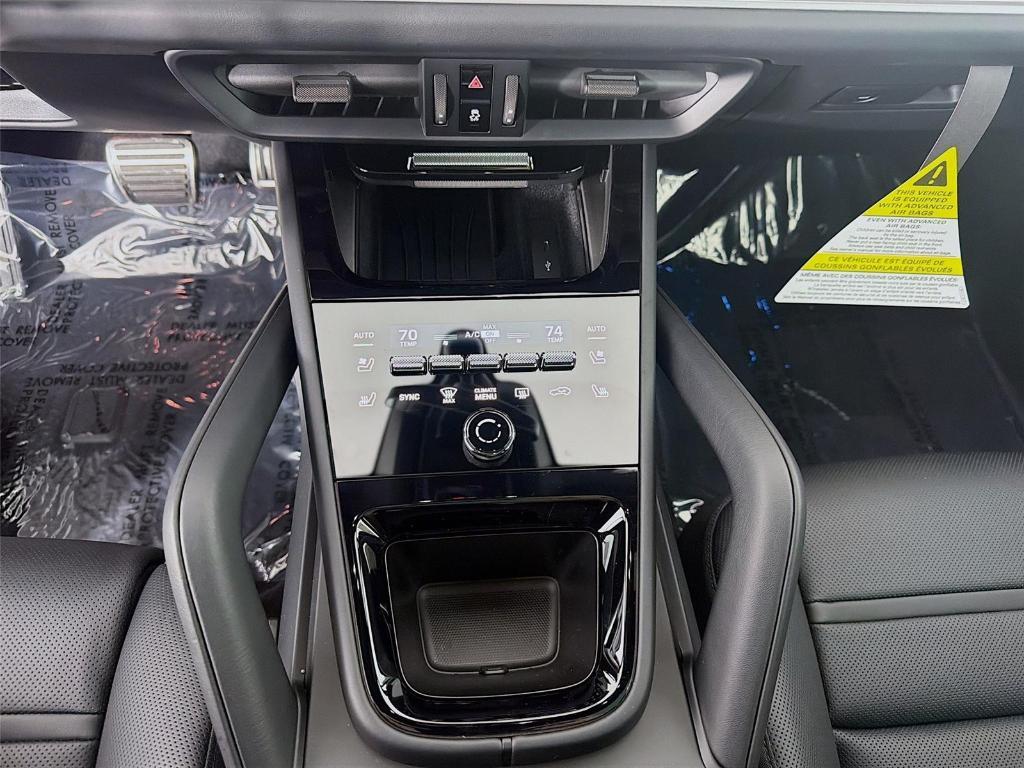 new 2025 Porsche Cayenne car