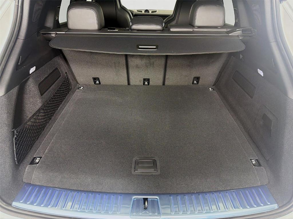 new 2025 Porsche Cayenne car