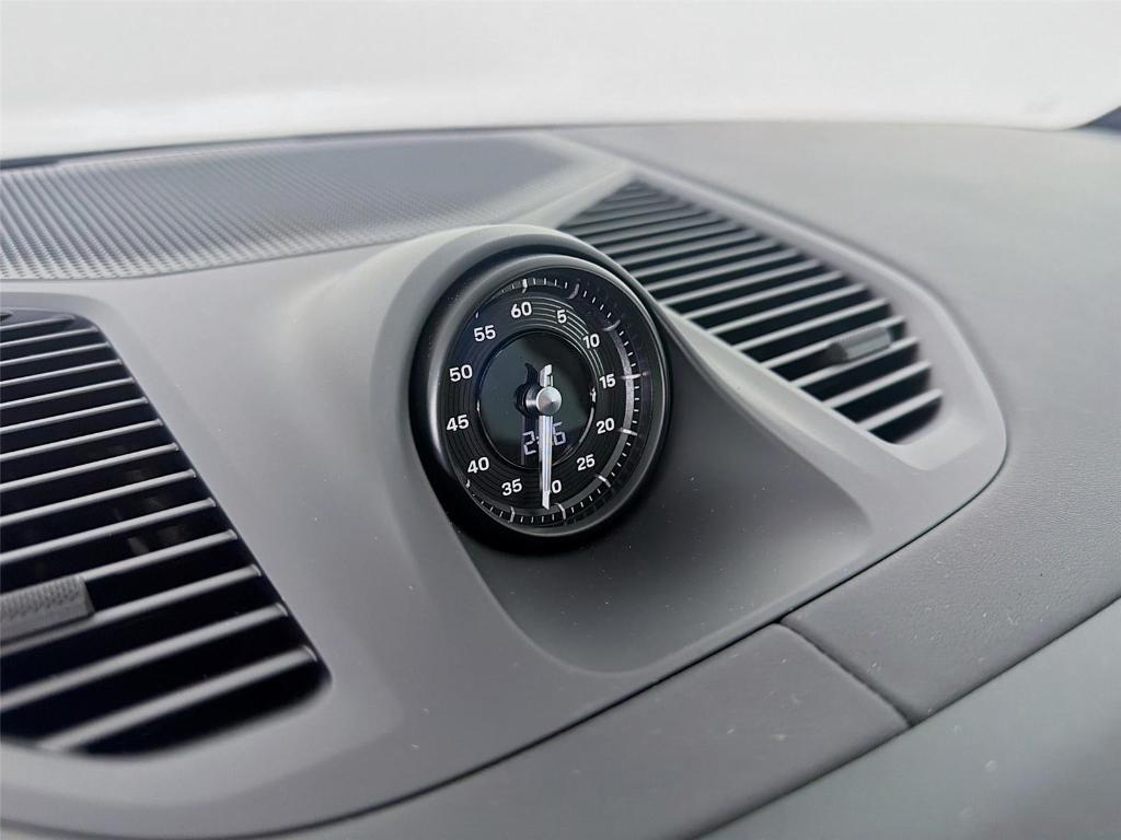 new 2025 Porsche Cayenne car