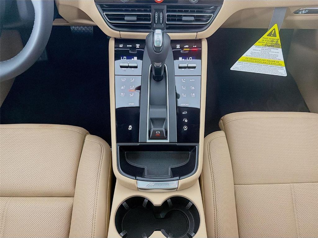 new 2026 Porsche Macan car