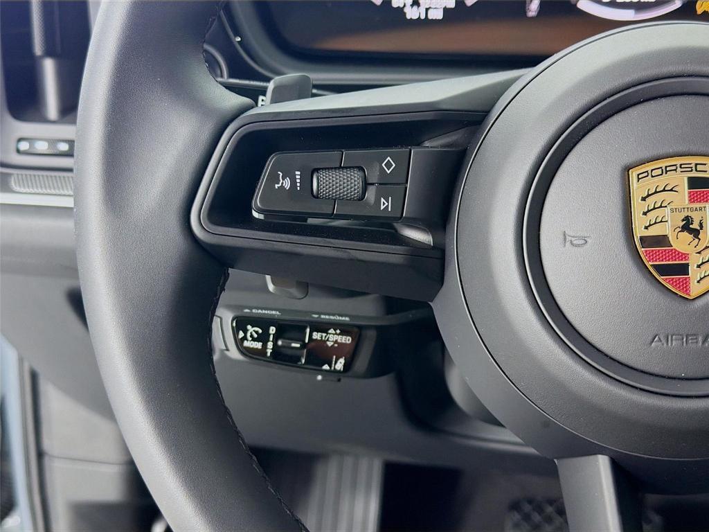 new 2025 Porsche Cayenne car