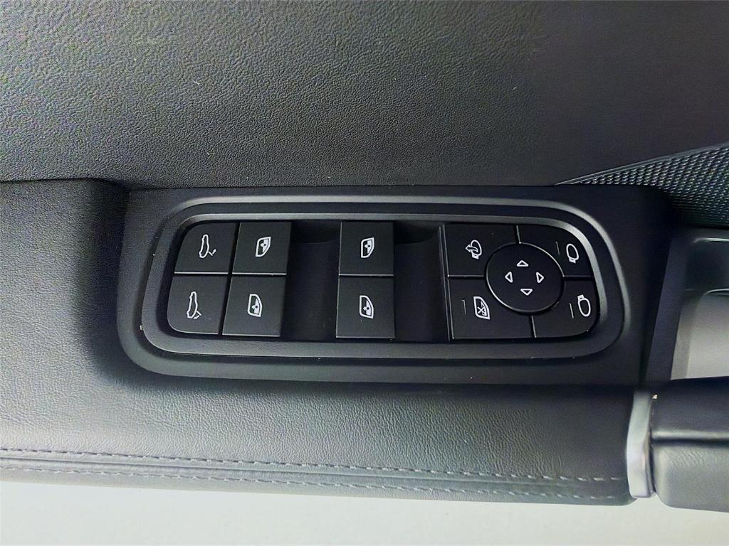 used 2022 Porsche Cayenne car, priced at $92,900