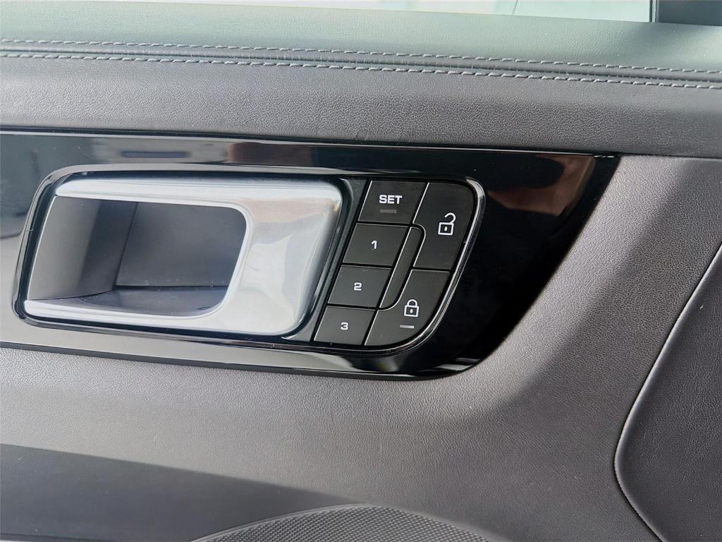 used 2022 Porsche Cayenne car, priced at $92,900