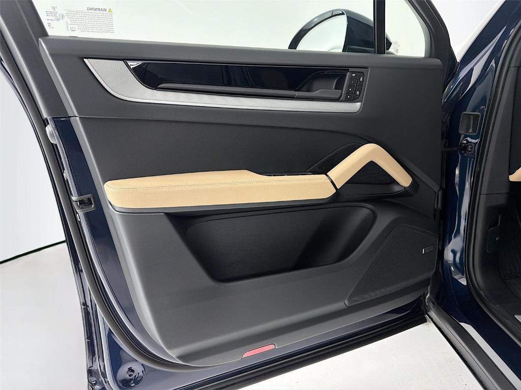 new 2026 Porsche Cayenne car