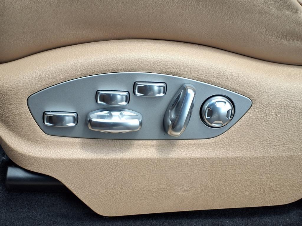 used 2025 Porsche Macan car, priced at $68,991