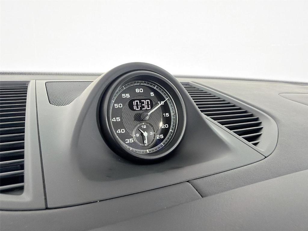 new 2026 Porsche Macan car