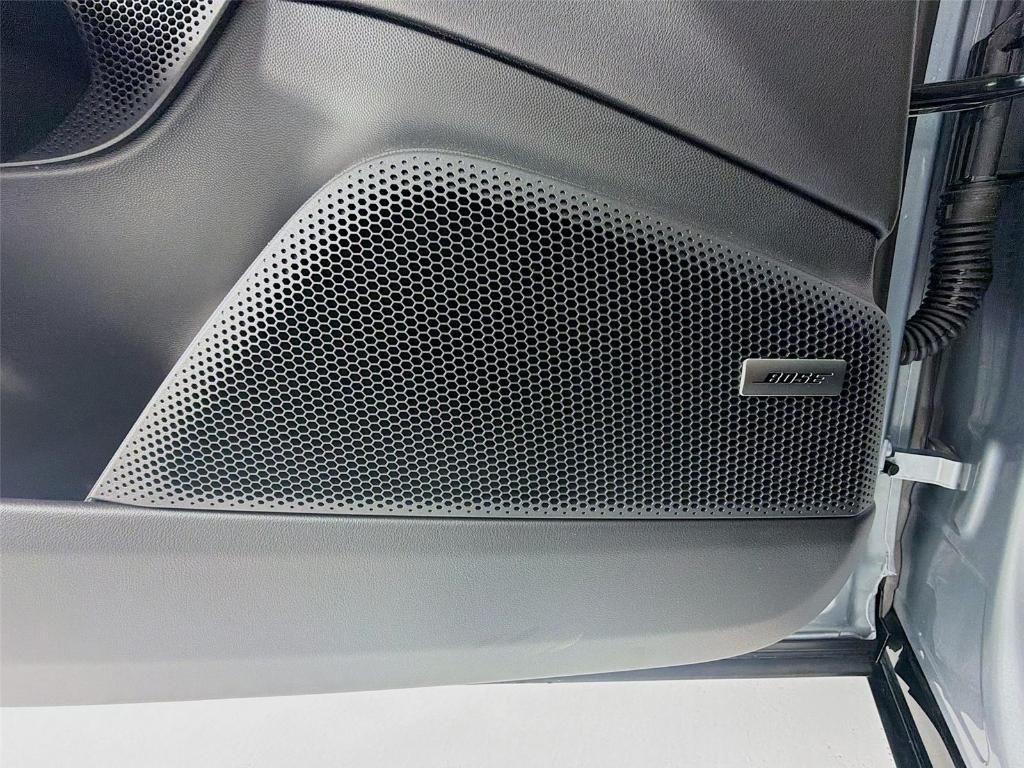 new 2025 Porsche Macan car