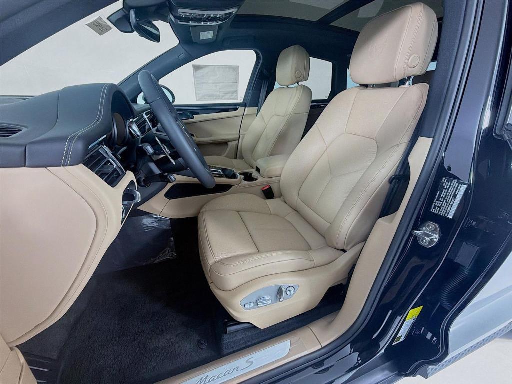 new 2026 Porsche Macan car