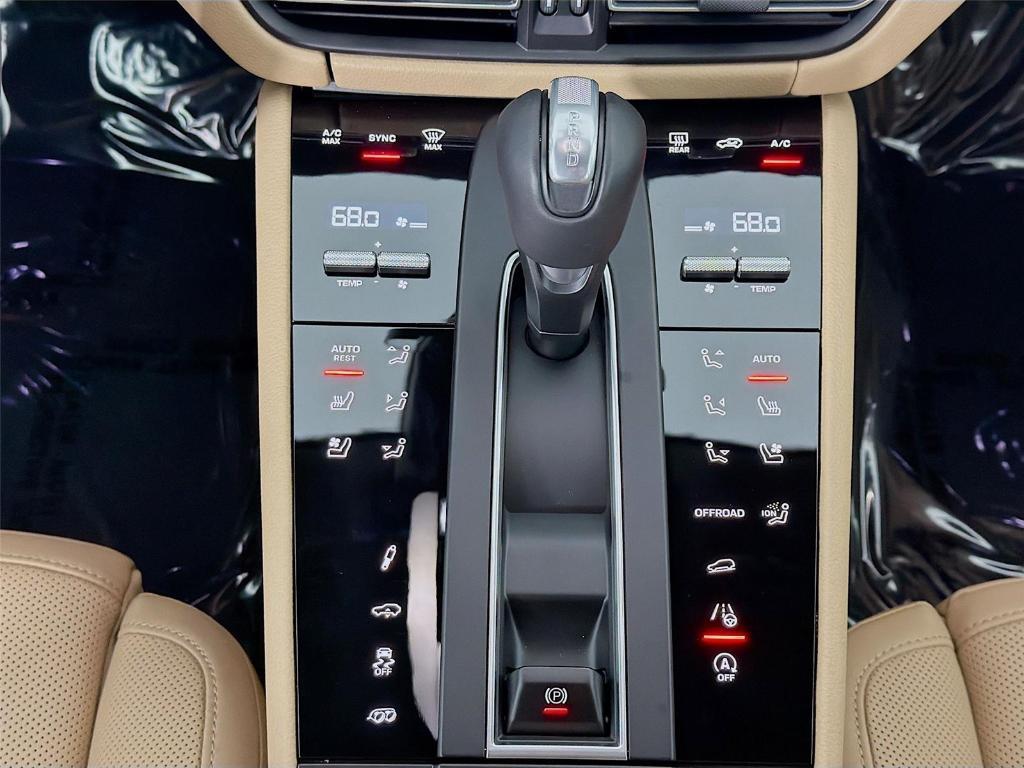 new 2026 Porsche Macan car