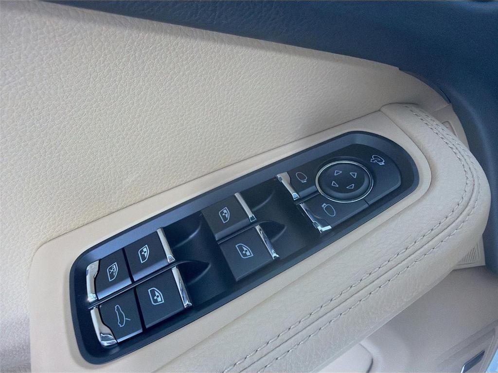 new 2026 Porsche Macan car