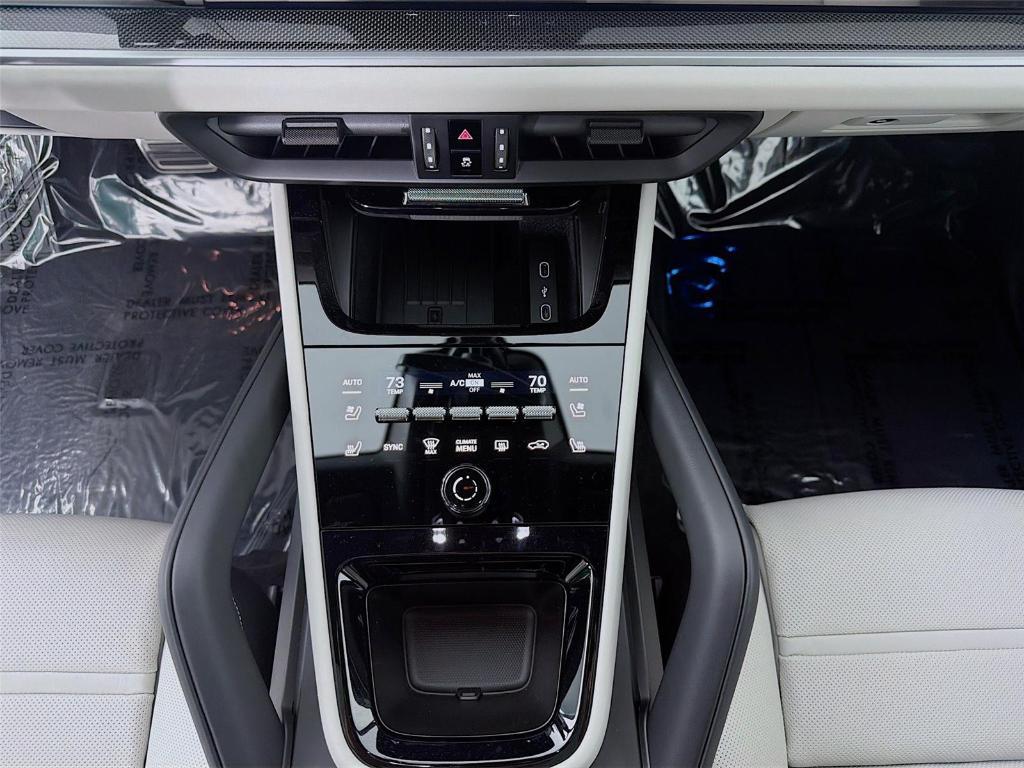 new 2026 Porsche Cayenne car