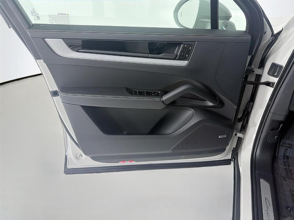 new 2026 Porsche Cayenne car