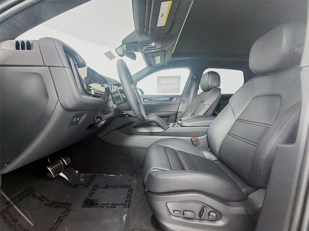 new 2026 Porsche Cayenne car