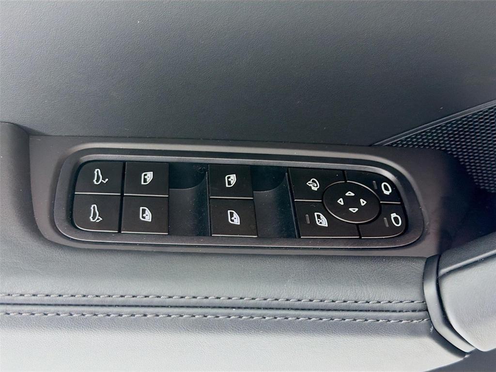 new 2026 Porsche Cayenne car