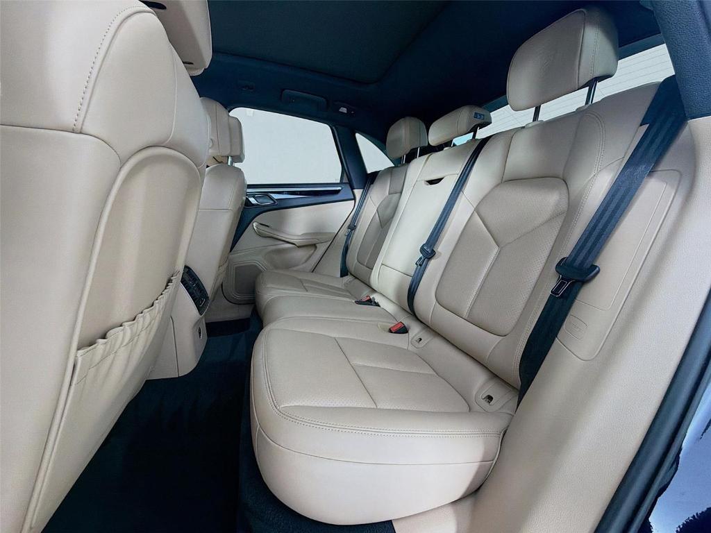 used 2023 Porsche Macan car