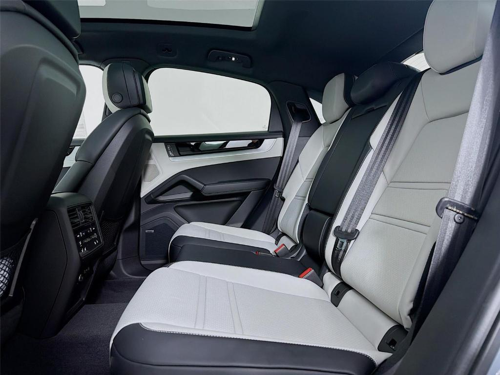 new 2026 Porsche Cayenne car