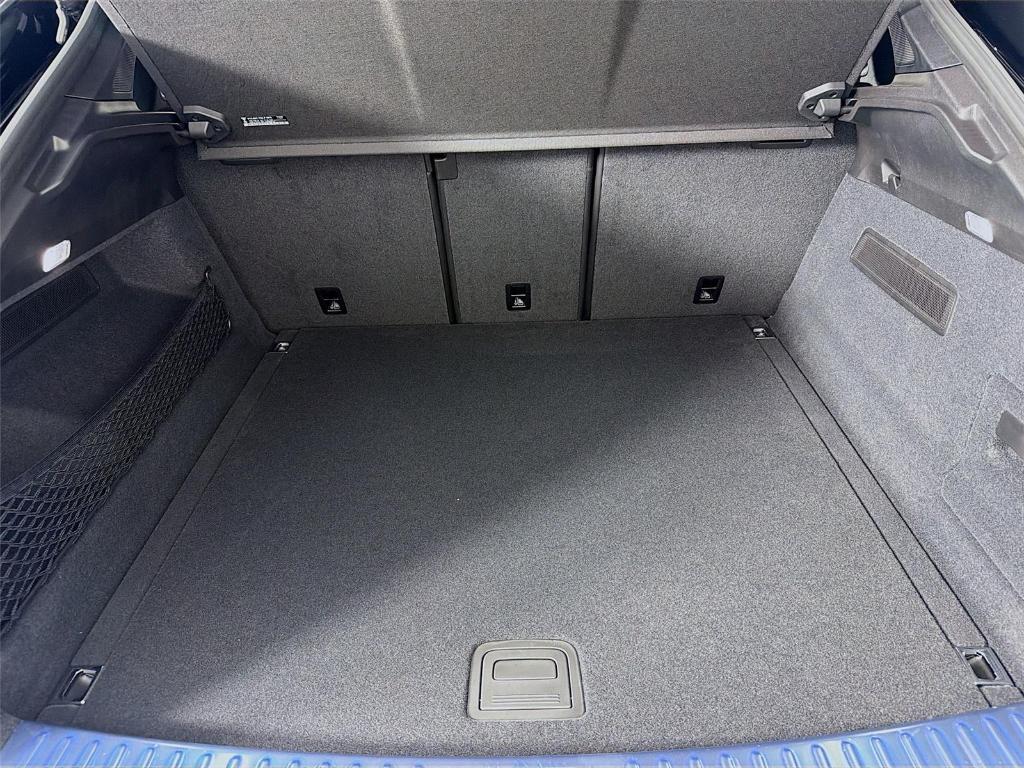 new 2026 Porsche Cayenne car