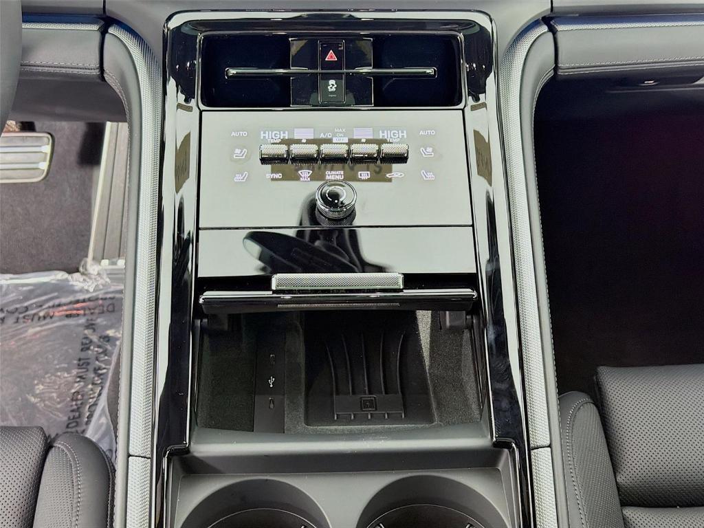 new 2025 Porsche Panamera car