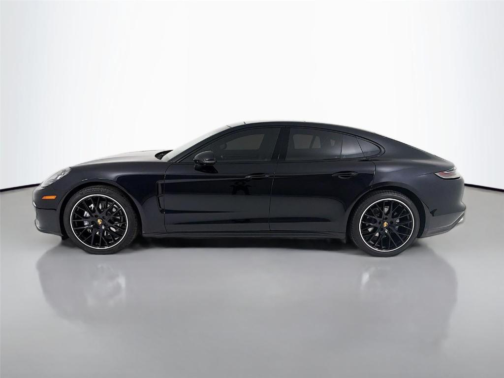used 2023 Porsche Panamera car