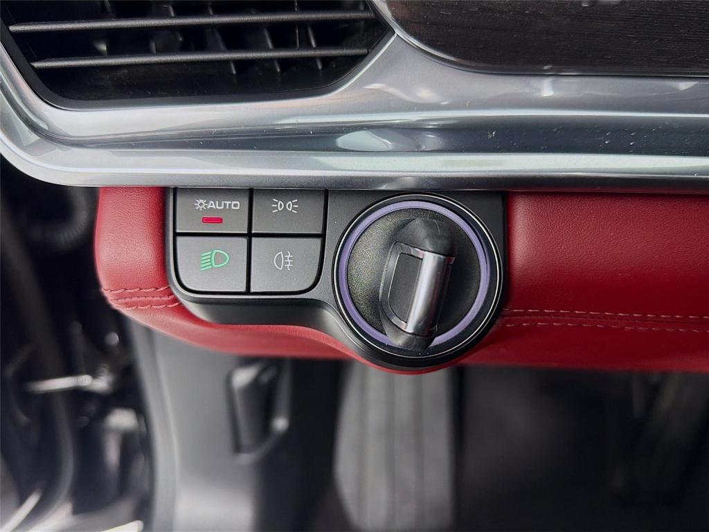 used 2023 Porsche Panamera car