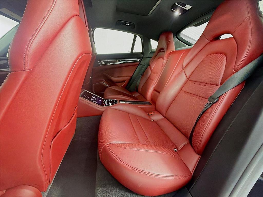used 2023 Porsche Panamera car