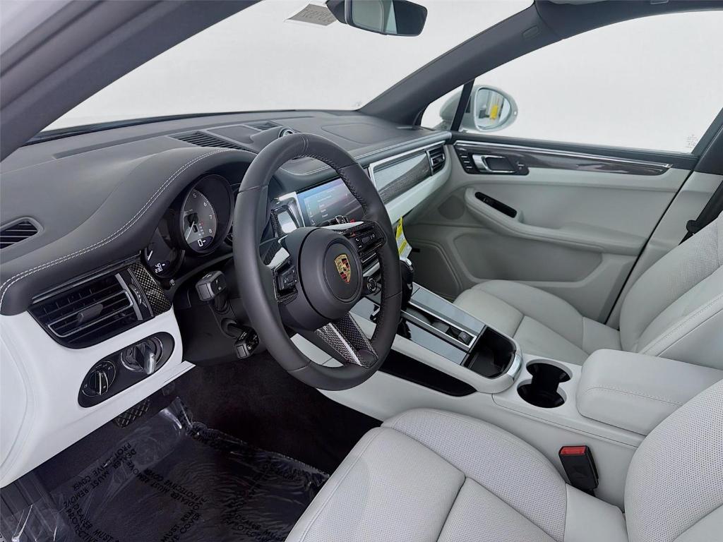 new 2025 Porsche Macan car