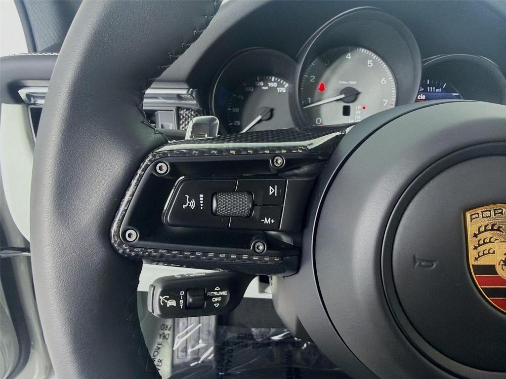 new 2025 Porsche Macan car