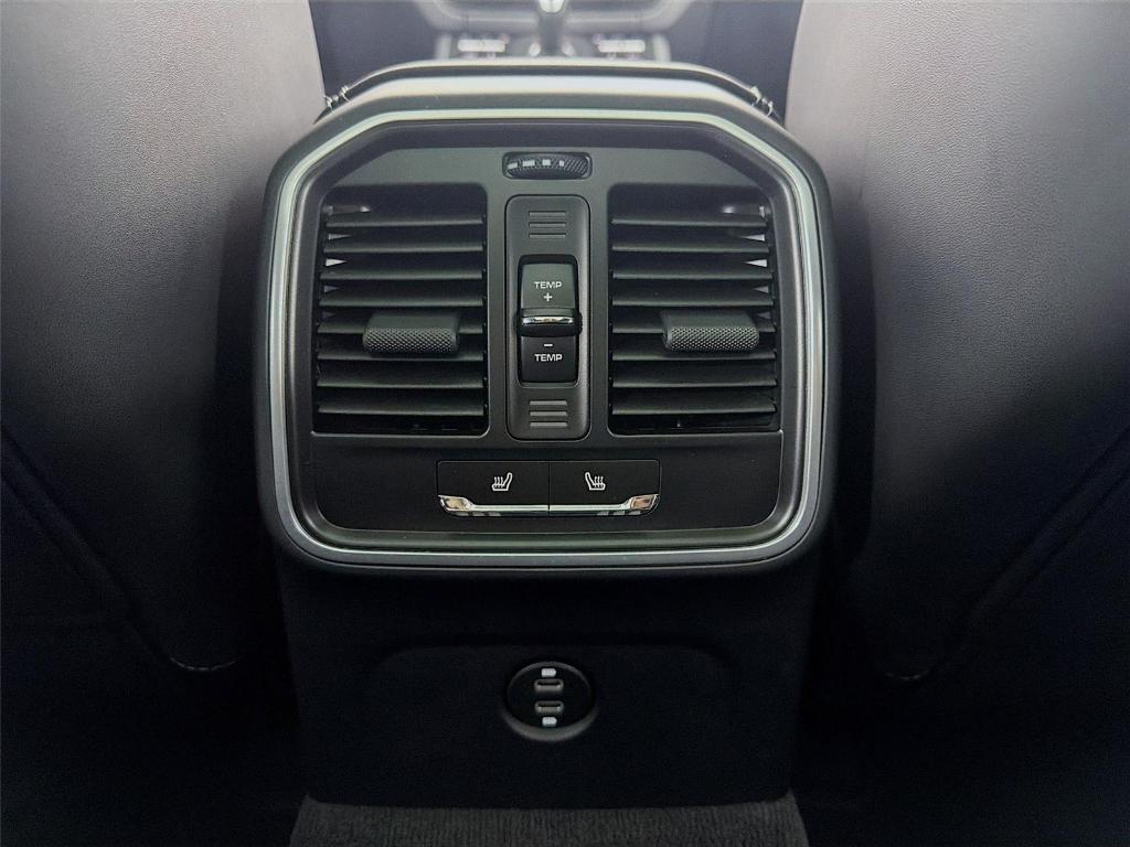 used 2025 Porsche Macan car