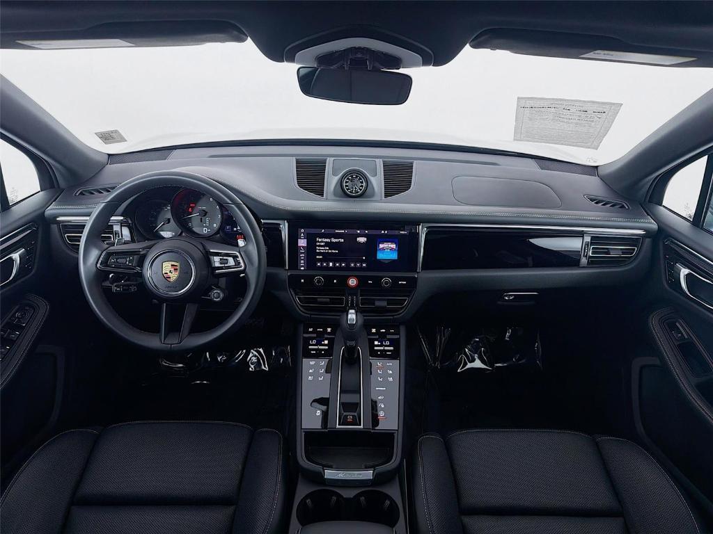 used 2025 Porsche Macan car