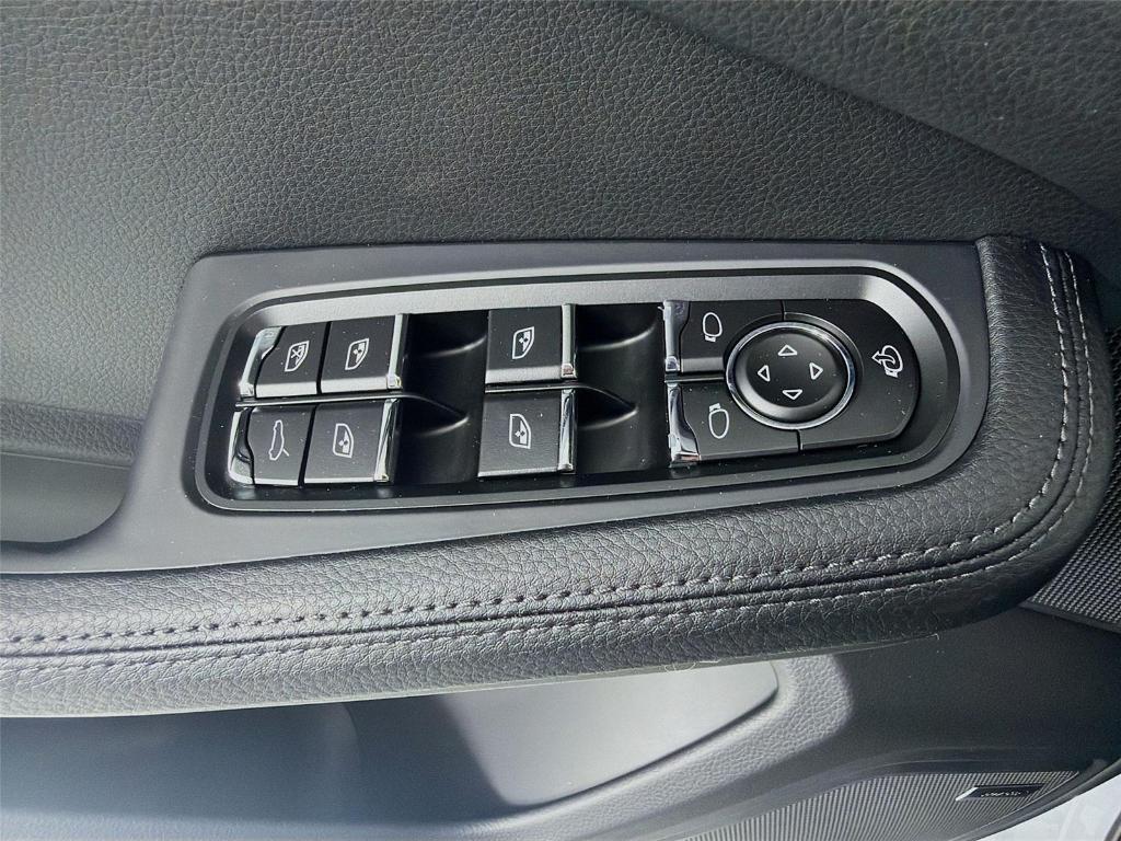 new 2026 Porsche Macan car, priced at $79,269