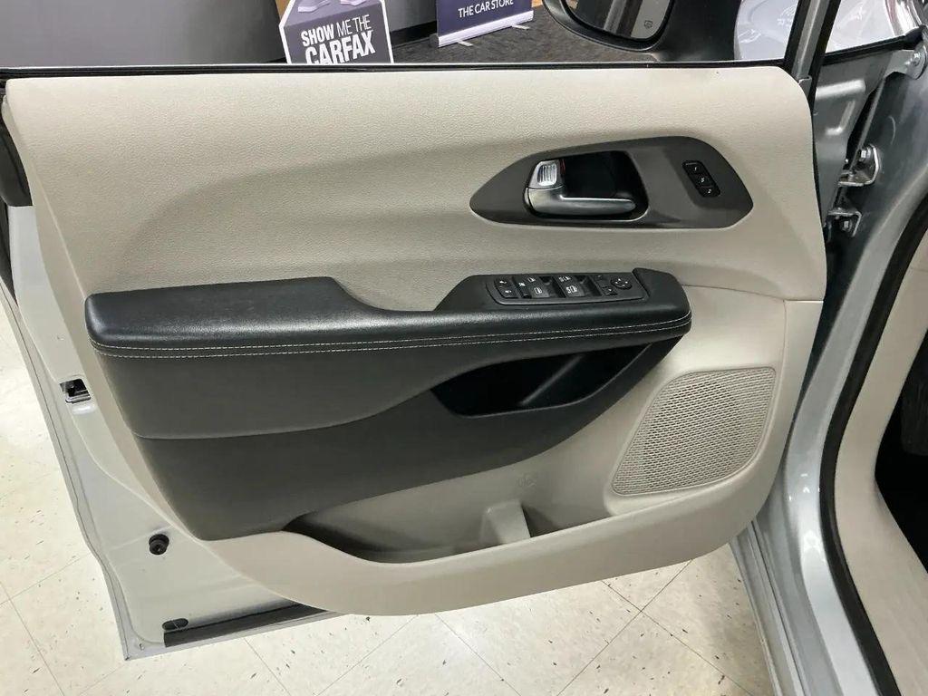 used 2023 Chrysler Pacifica car, priced at $20,980