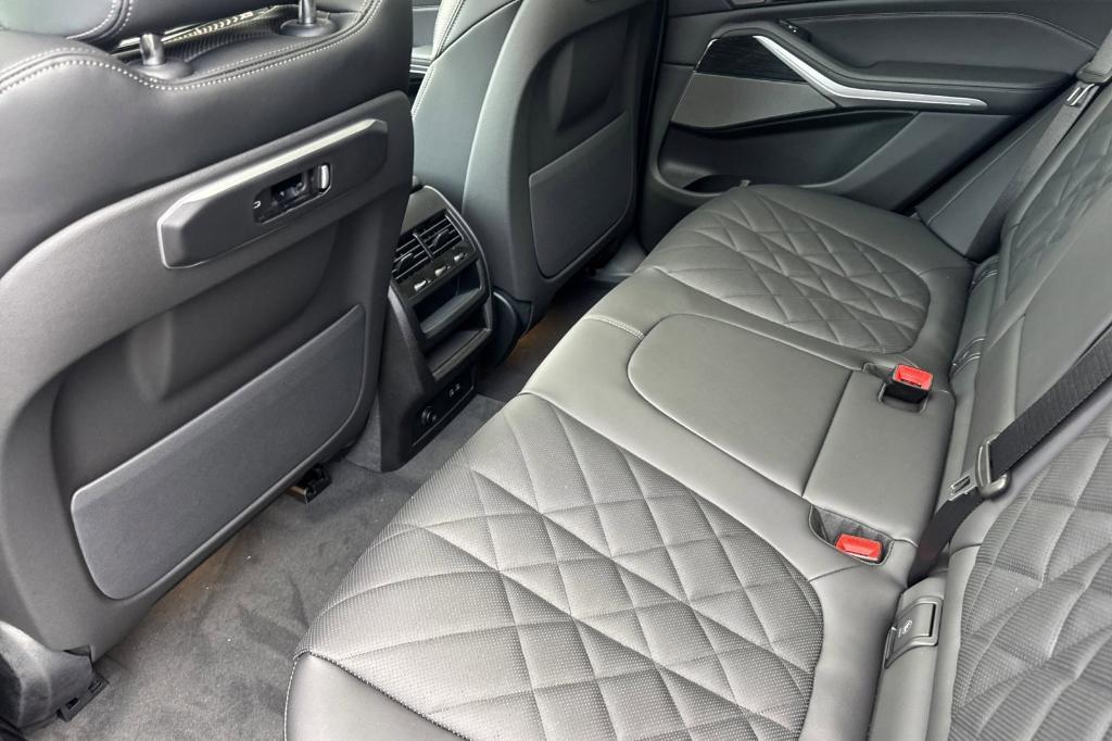 new 2026 BMW X5 PHEV car, priced at $87,075