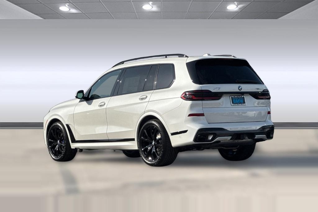 new 2026 BMW X7 car, priced at $106,590
