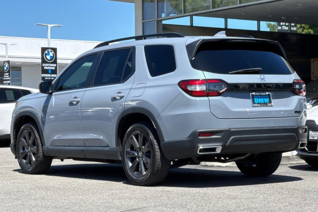 used 2025 Honda Pilot car, priced at $39,084