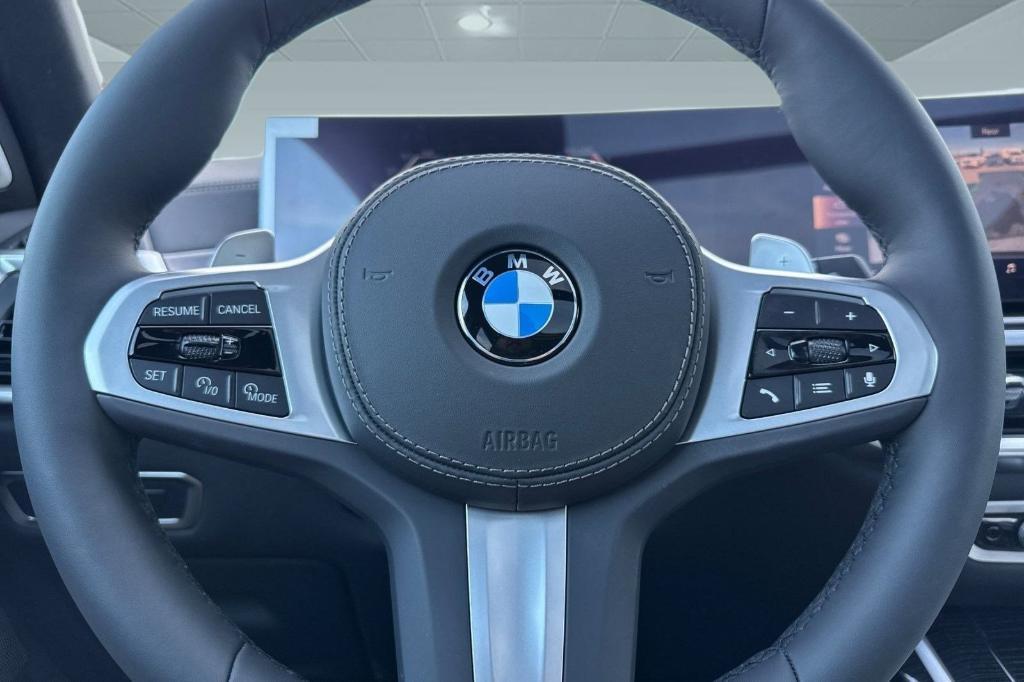 new 2026 BMW X7 car, priced at $106,060