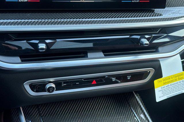 new 2026 BMW X7 car, priced at $128,115