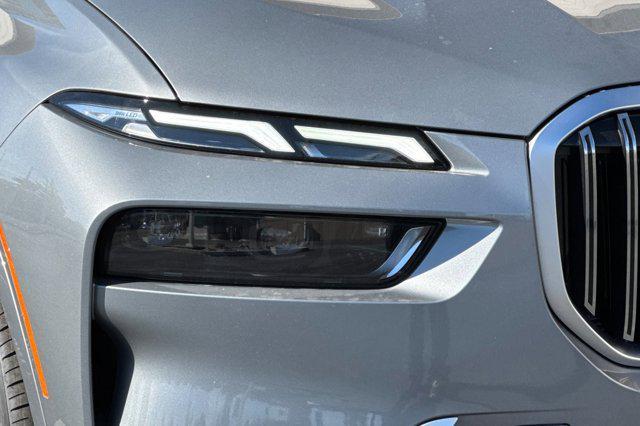 new 2026 BMW X7 car, priced at $96,040