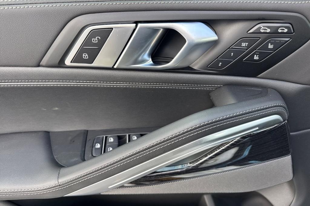 new 2026 BMW X6 car, priced at $92,615