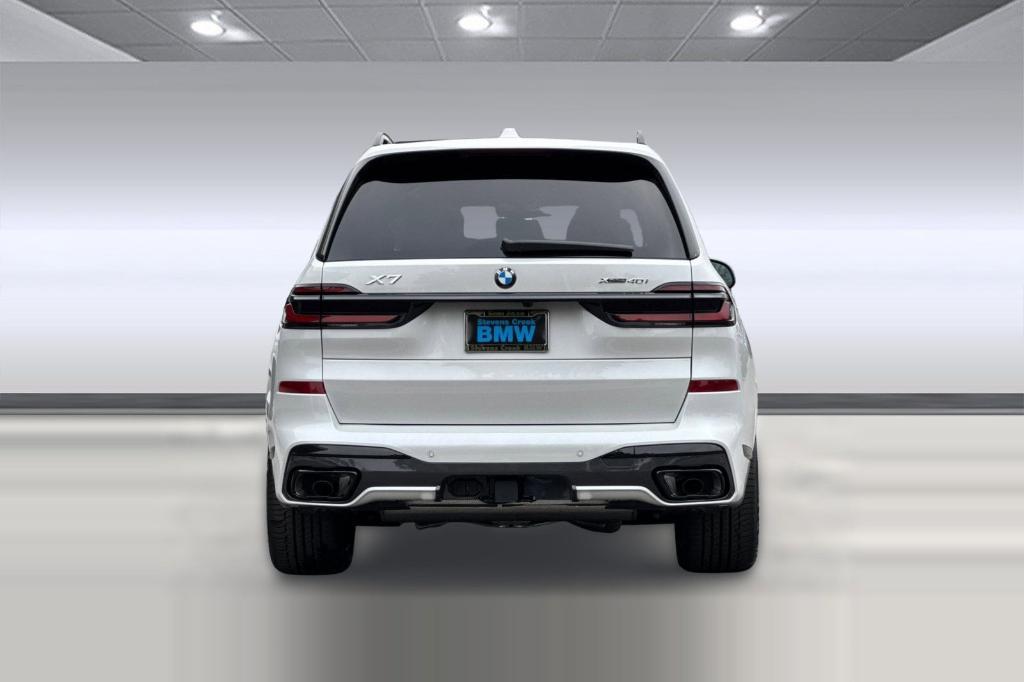 new 2026 BMW X7 car, priced at $106,710