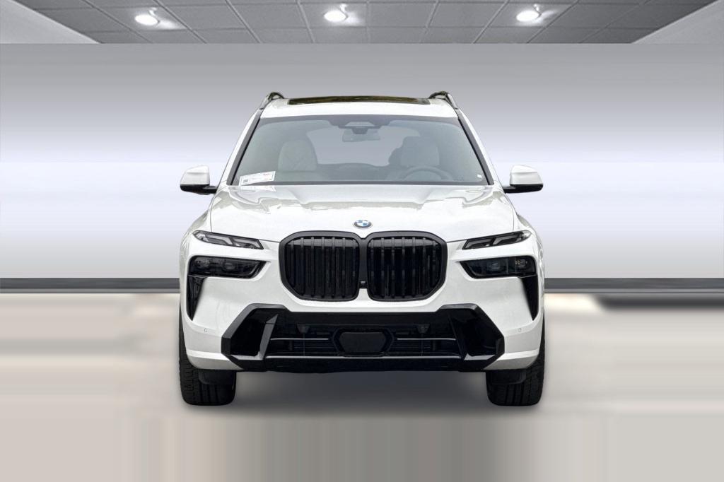 new 2026 BMW X7 car, priced at $106,710