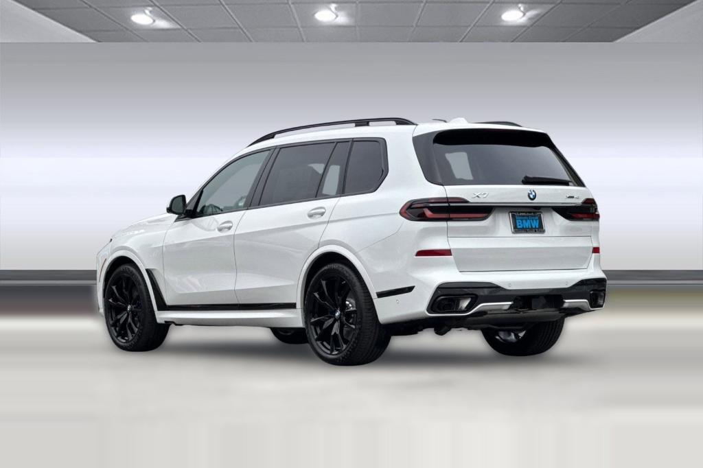 new 2026 BMW X7 car, priced at $106,710