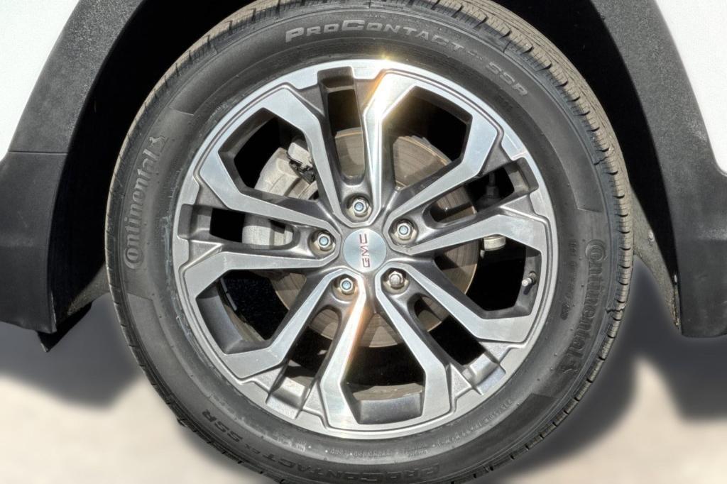 used 2020 GMC Terrain car, priced at $13,498