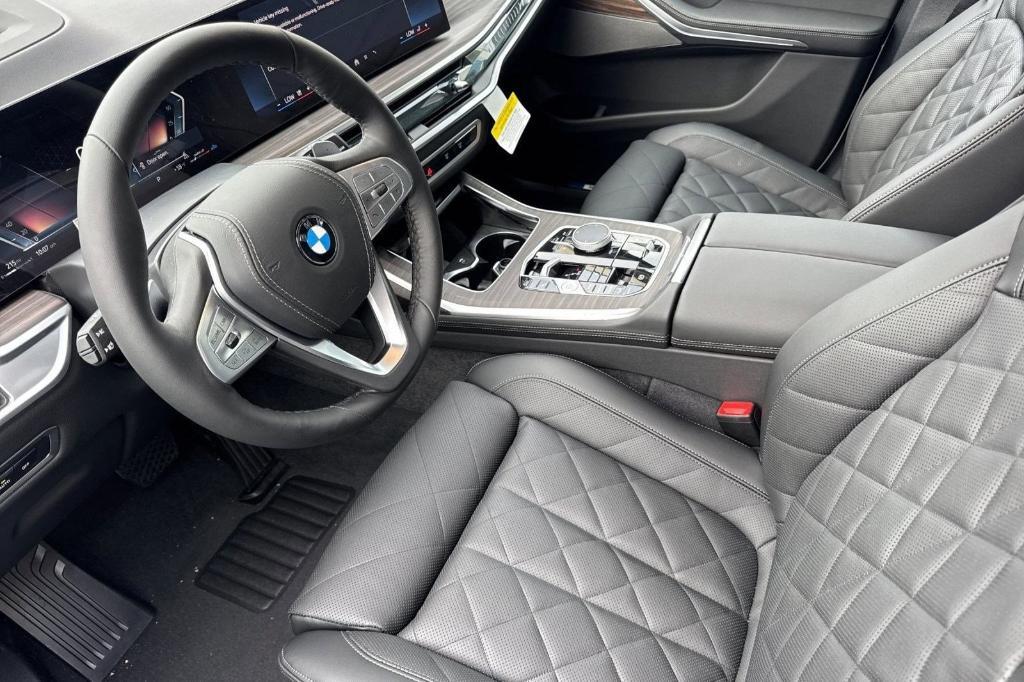 new 2026 BMW X7 car, priced at $92,540