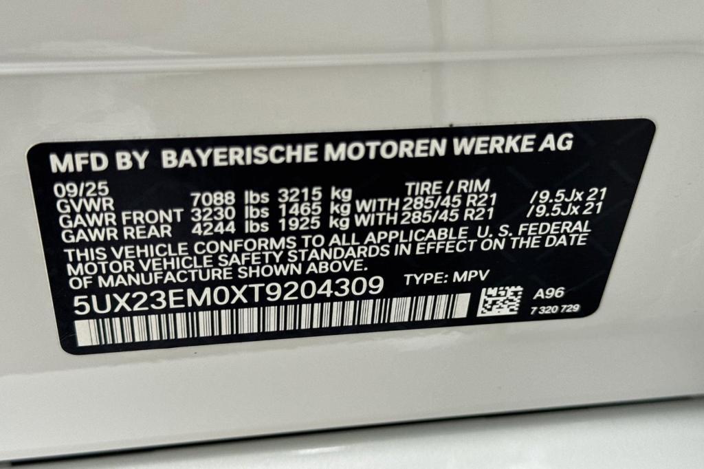 new 2026 BMW X7 car, priced at $92,540