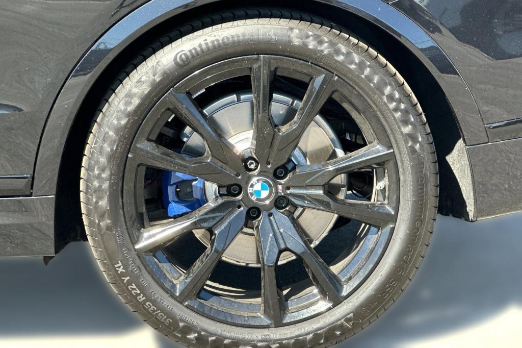 new 2026 BMW X7 car, priced at $104,540