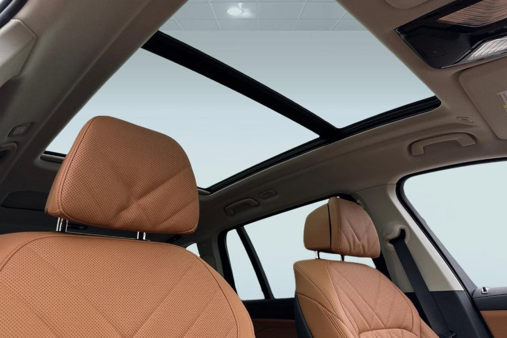 new 2026 BMW X7 car, priced at $93,890